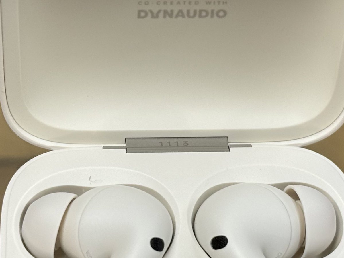 grant_likes's tweet image. 1113 of 5000 #OnePlusBudsPro2 #MistyWhite 

#oneplus @oneplus @OnePlus_USA