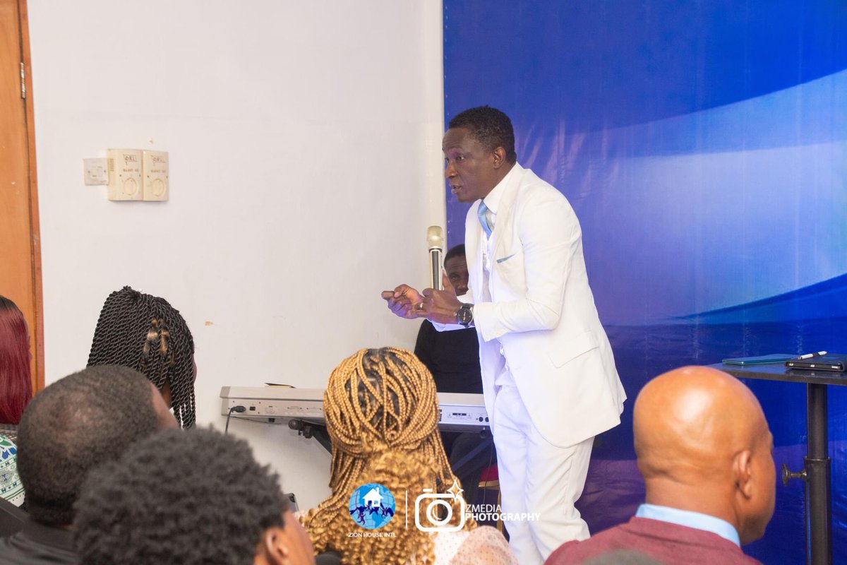 pastorchinedum's tweet photo. I am grateful to God for the new church we have started in Lagos, Nigeria during the #SpiritExperience. These ones will be nurtured and established in faith and the name of Jesus will be glorified! https://t.co/rzbjfxWkOf