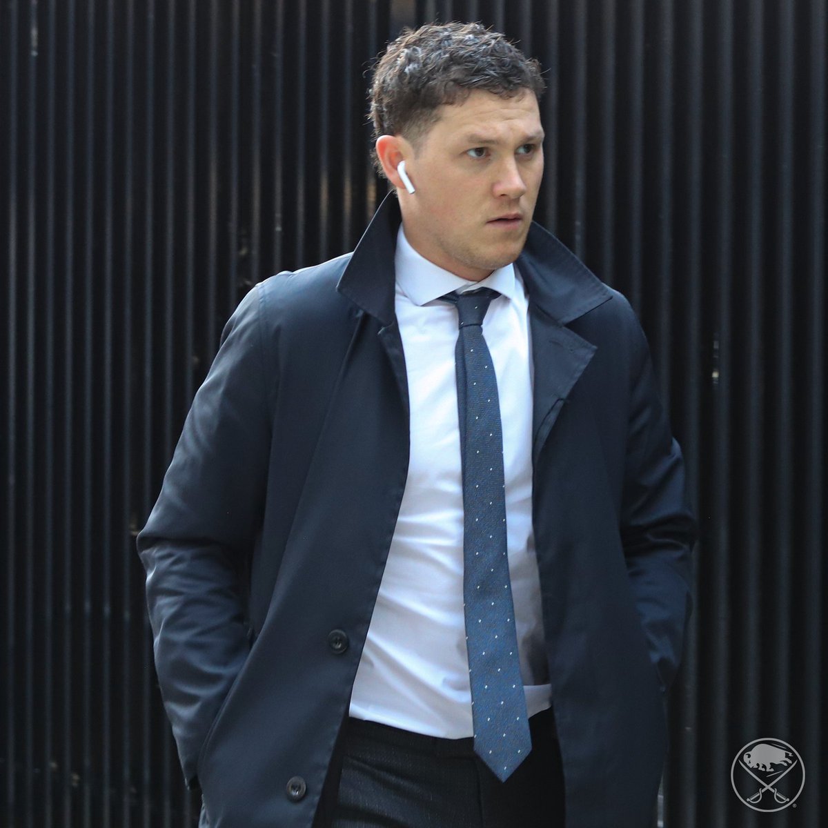 BuffaloSabres's tweet photo. *probably listening to 1989* https://t.co/IXPg9fcCXD