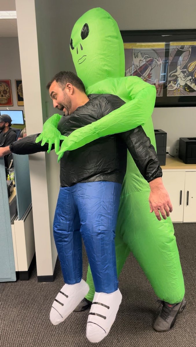 visionaryia's tweet photo. Boo! Visionary celebrated its annual Halloween costume contest and chili cookoff. A hearty feast was capped with lots of laughs.
#bevisionary #chilicookoff #Halloween https://t.co/M3SqjxT7BF