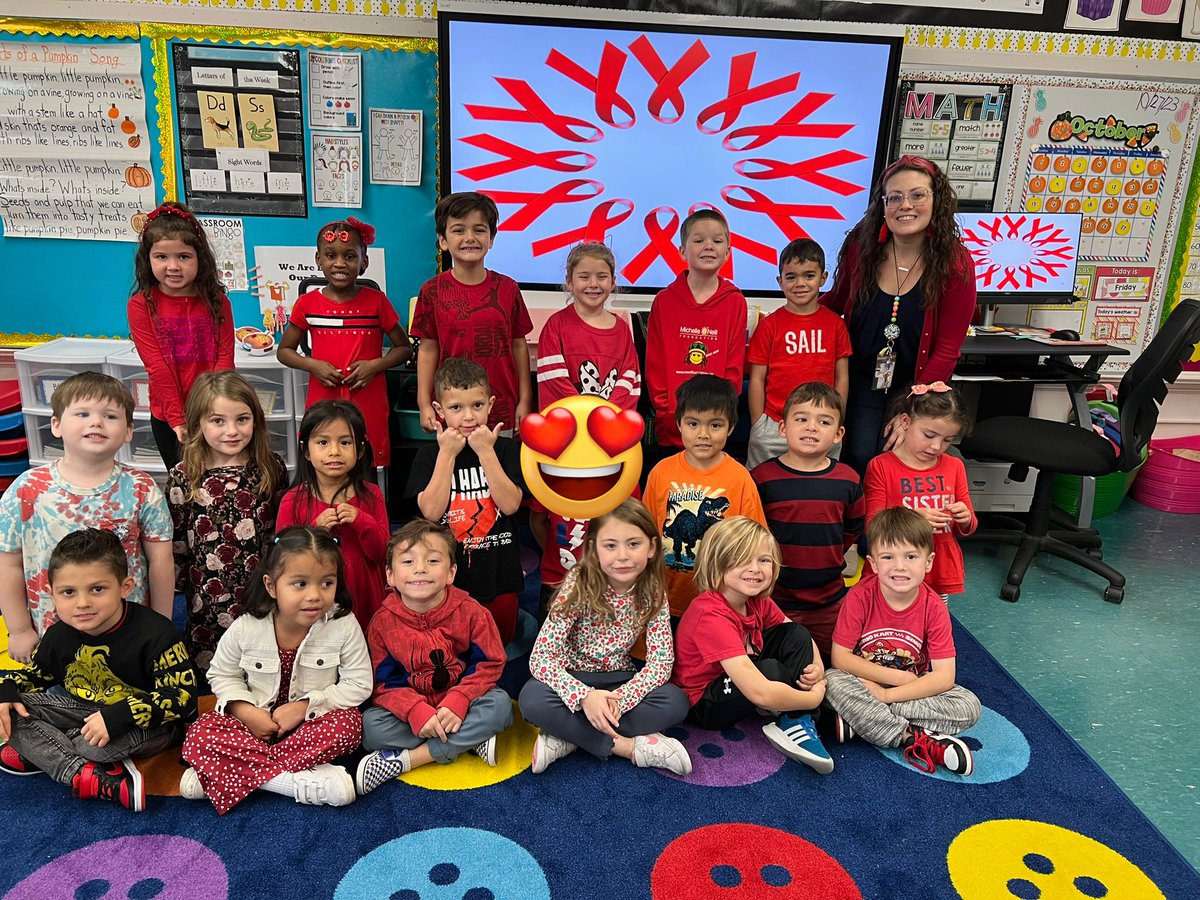 MrsDriscoll_'s tweet photo. ♥️♥️���️Wearing our red to end Red Ribbon week! ♥️♥️♥️ https://t.co/aDPi5l25MN