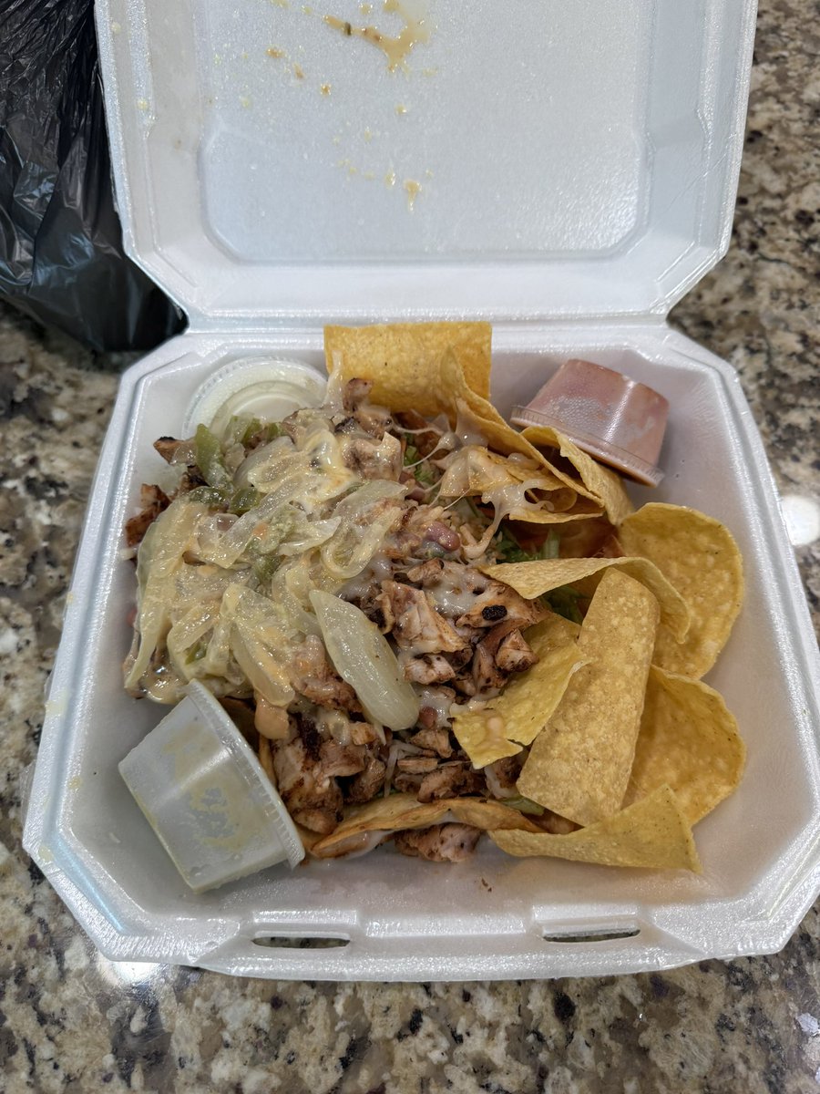 Valenz23's tweet photo. @DoorDash  nothing like cold nachos and quesadillas because your driver picks up another order before dropping yours off.  45 minutes in the car, soooooo good! https://t.co/KhgCzLTVwR