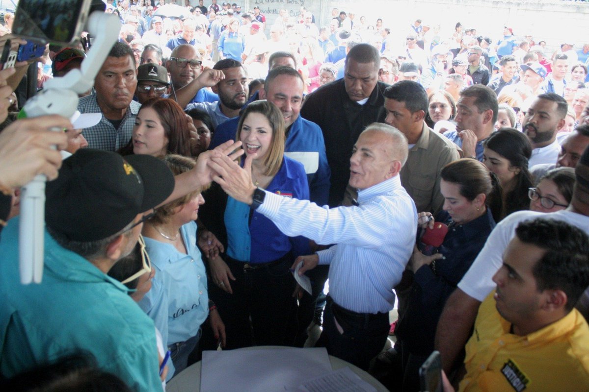 partidoUNT's tweet photo. Presidenta regional de #UNTZulia - @NoraBracho, sentenció que, "trabajamos por el país, y este es un momento importante para nosotros porque entendemos la responsabilidad como partido político, y aquí estamos presentes”.

https://t.co/e0um86M9OT

#28Octubre https://t.co/LOUPKz3YKM