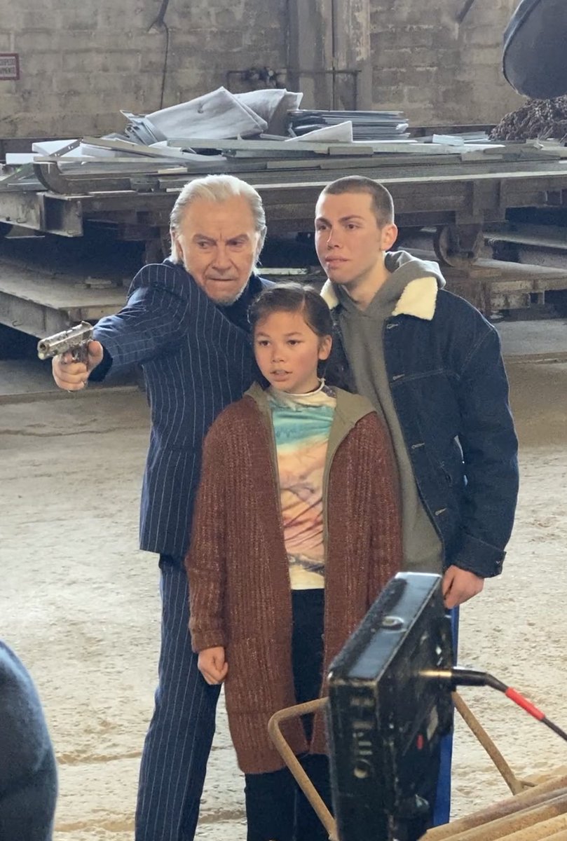 aliceastons's tweet photo. So cool shooting my movie Paradox Effect with the wonderful Harvey Keitel (he is kidnapping me!) 🙈😍 #harveykeitel #aliceastons https://t.co/bFVPK1iZiY