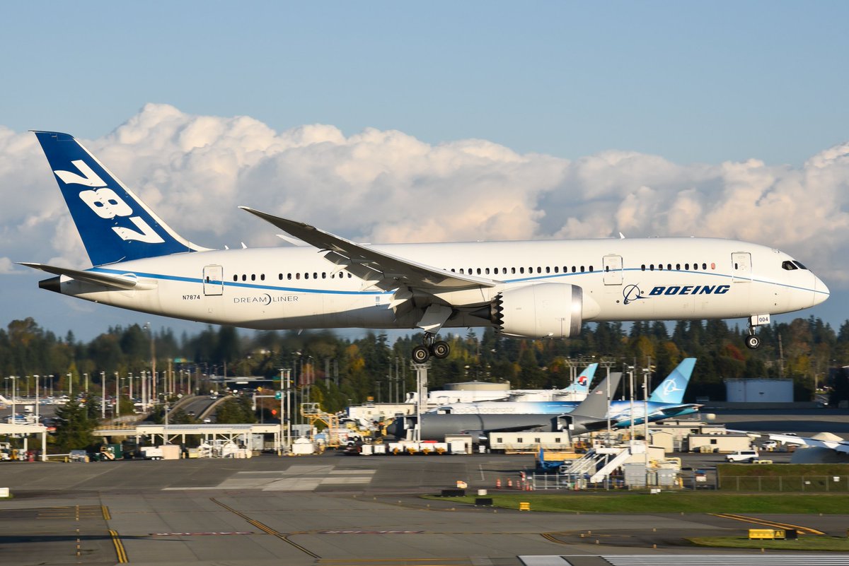Lucas__Burch's tweet photo. Great evening at PAE yesterday! The oldest flying 787 decided to pop by after the new Boeing/United 737MAX10 ecoDemonstrator and @NASAArmstrong DC-8 finished up another test flight! https://t.co/A8Acy69IeT