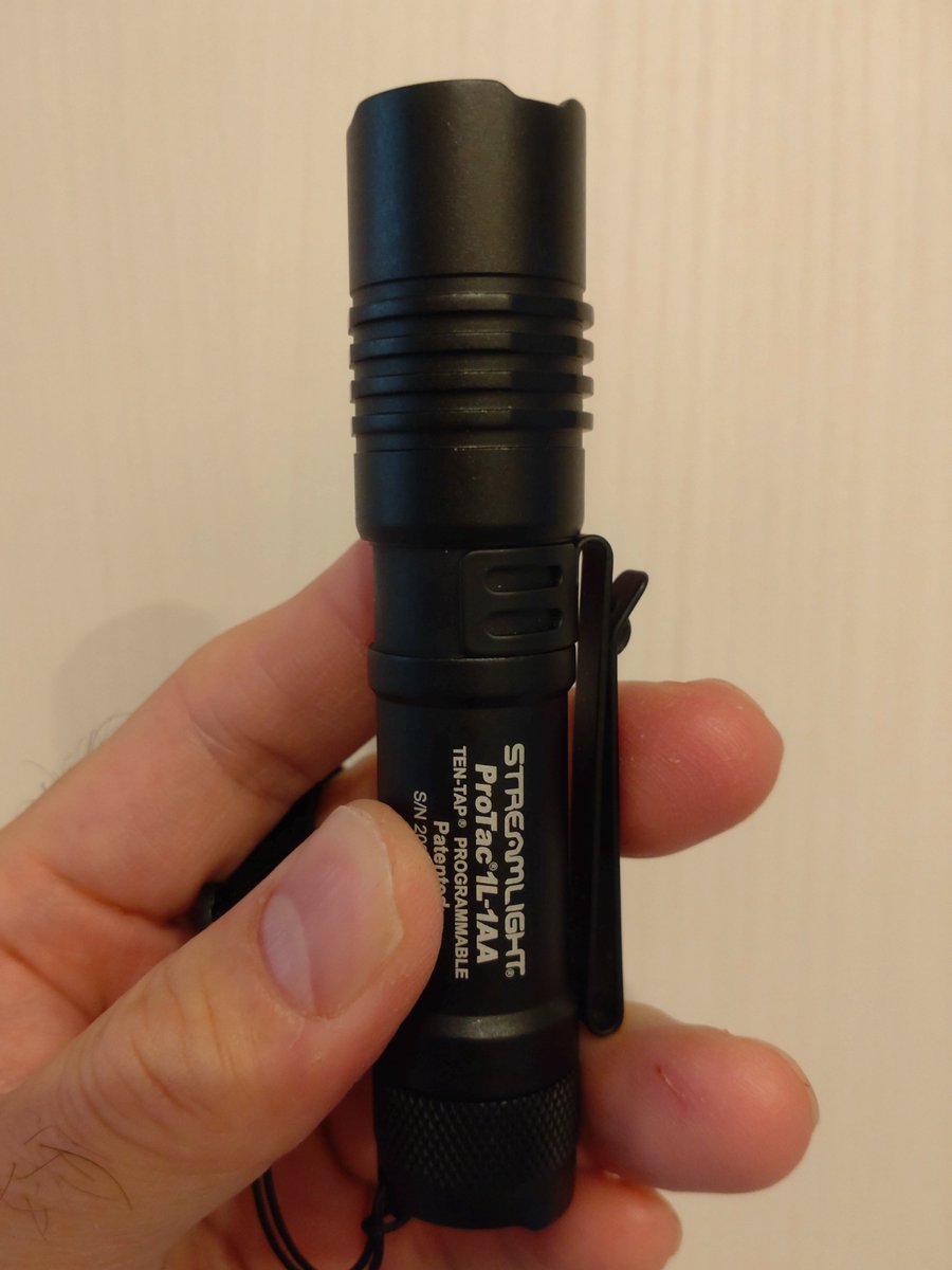 QTjFdszHrev6h3J's tweet image. 休日の相棒はやっぱりSTREAMLIGHT PROTAC 1L-1AA

ライト初心者にもおすすめの一本！

#STREAMLIGHT
#PROTAC
#PROTAC1L1AA
#STREAMLIGHTSTRONG