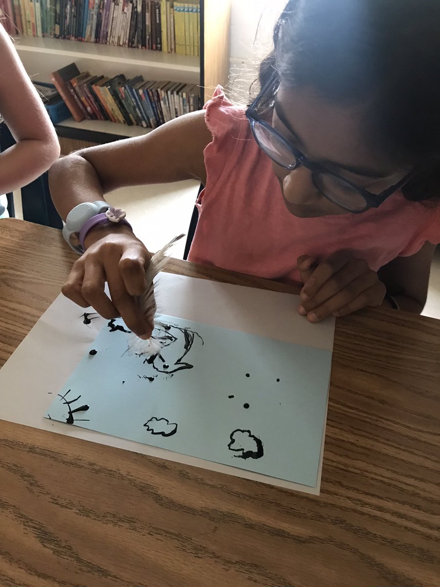 OES4thgrade's tweet photo. Farm Friday- Feather Edition 🪶 
Today we learned about the purpose of feathers, molting, and the many uses for feathers. I brought feathers from my farm, and we practiced our quill writing/drawing skills. (Much more challenging than the kids expected!)  We ❤️ our Farmily! https://t.co/4dDnQNCDrf