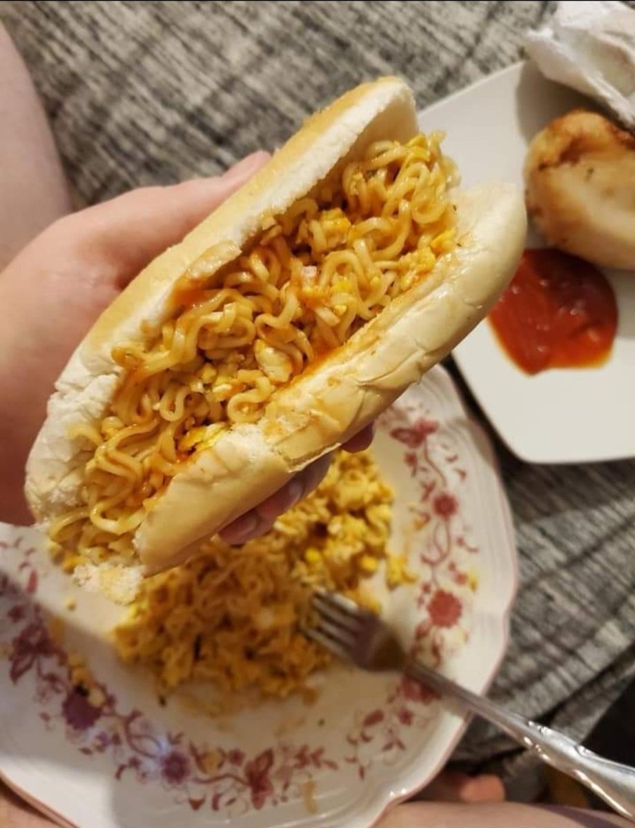 Eatinerni tweet media