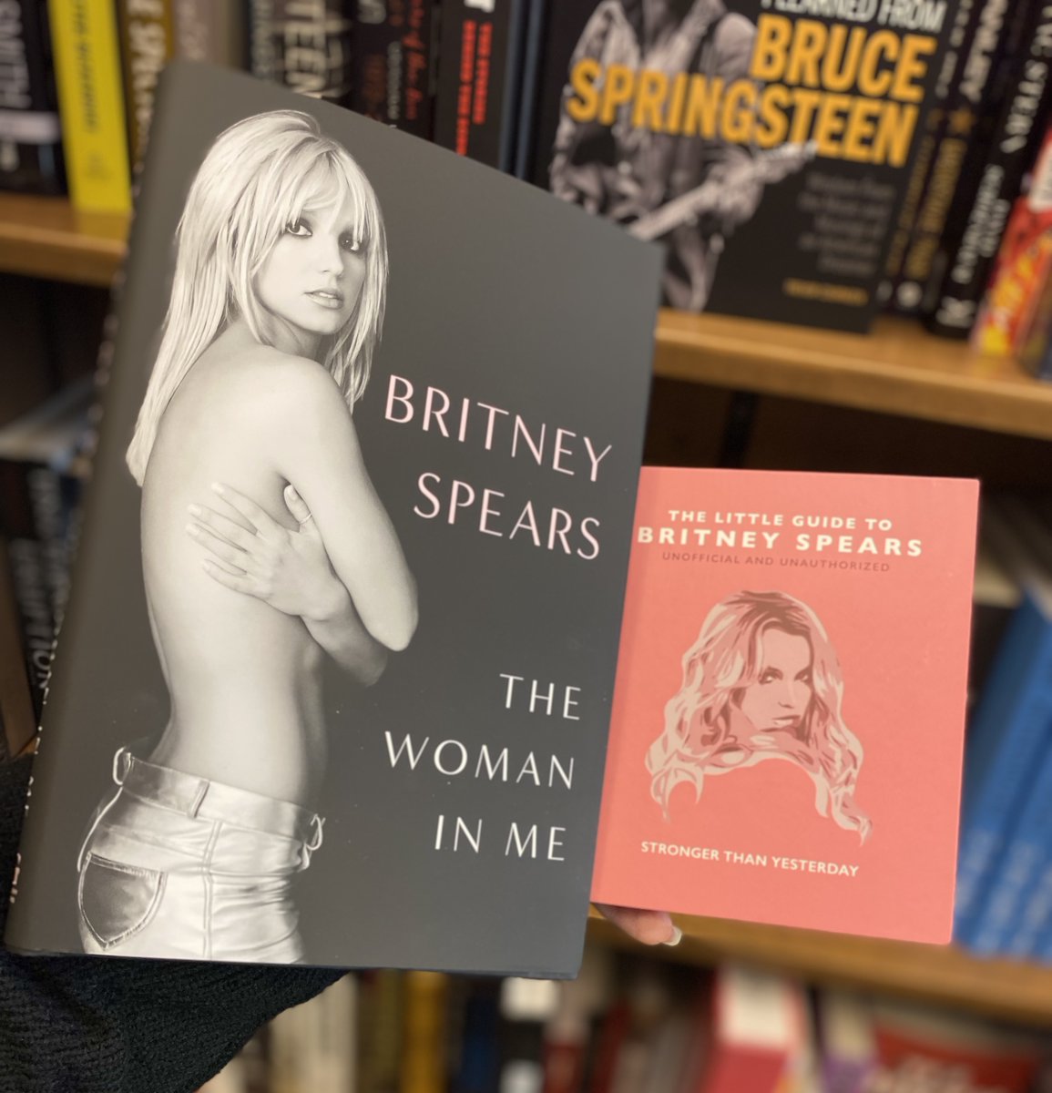 B&N: Broomall tweet media