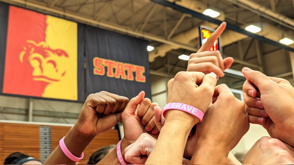 PittStGorillas's tweet photo. We got you here in Pittsburg @AlexaDreiling 🩷 💪

#bebrave #OAGAAG https://t.co/1C9ktHdJFW