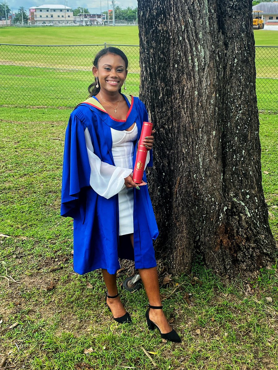 SharellShoon's tweet photo. Officially a graduate of the University of the West Indies! 
It was an absolute pleasure. 

Presenting: 
Sharell S. Shoon 
BSc Environmental Science and Sustainable Technology (Hons) https://t.co/9hu80WZOR0