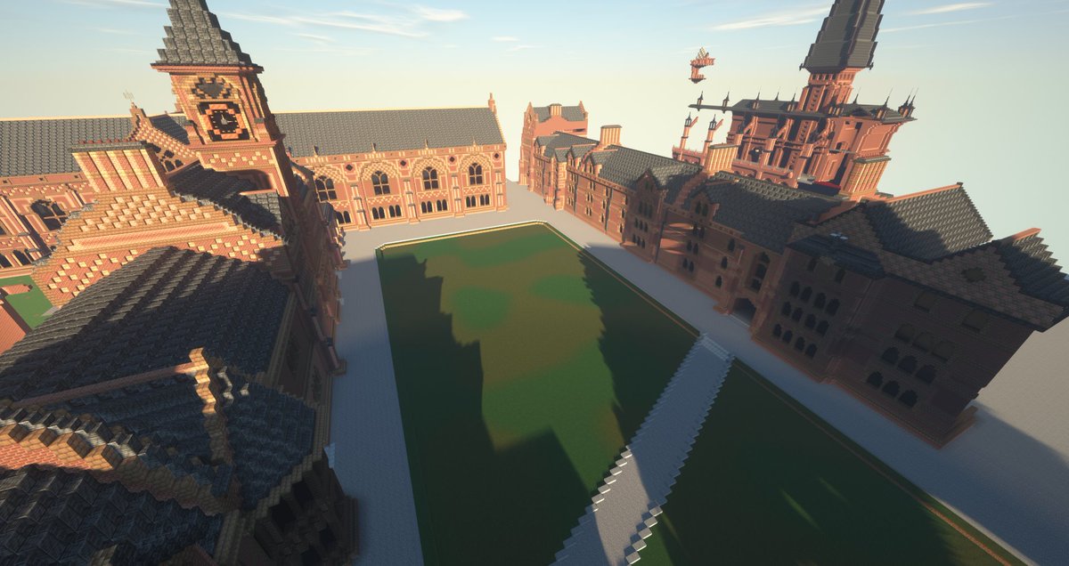 digging_gone's tweet image. You know your build is getting big when the sever render distance is not even enough to show half the build. #KebleCollage Pusey Quad. One more building (Warden’s Lodge) to do and that’s it, Phew! #Minecraft #steampunk #Minecraftbuilds