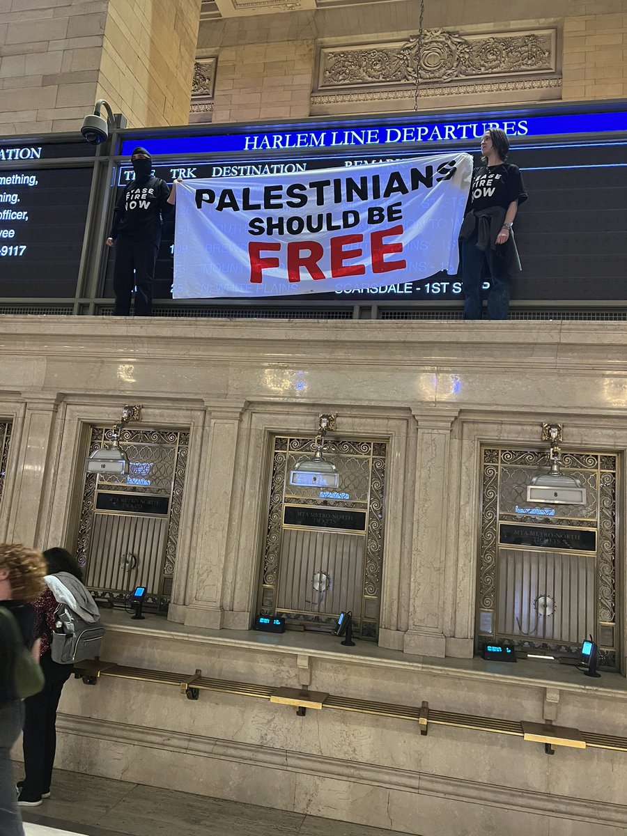 ⚠️ HAPPENING NOW AT NYC'S GRAND CENTRAL STATION: THOUSANDS OF JEWS AND ALLIES HOLD AN EMERGENCY SIT-IN, DEMANDING A CEASEFIRE IN GAZA. WE'RE TAKING OVER THE GRAND CONCOURSE. WE'RE REFUSING TO ALLOW A GENOCIDE BE CARRIED OUT IN OUR NAMES. CEASEFIRE NOW! NEVER AGAIN FOR ANYONE! ⚠️