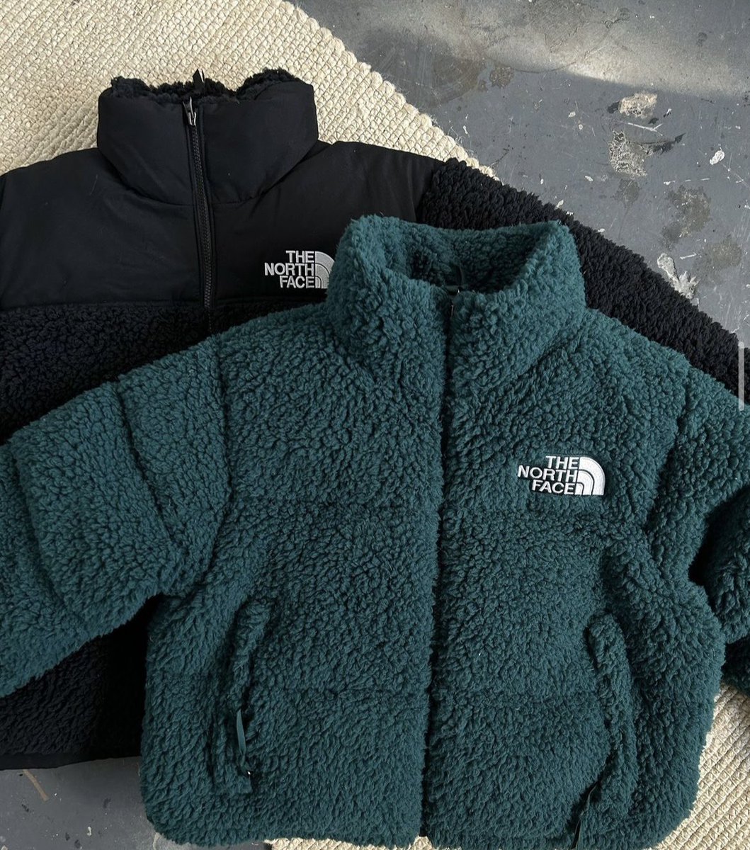 Delulukickz's tweet photo. Cozy fur🍂 https://t.co/6NswuHDLwN