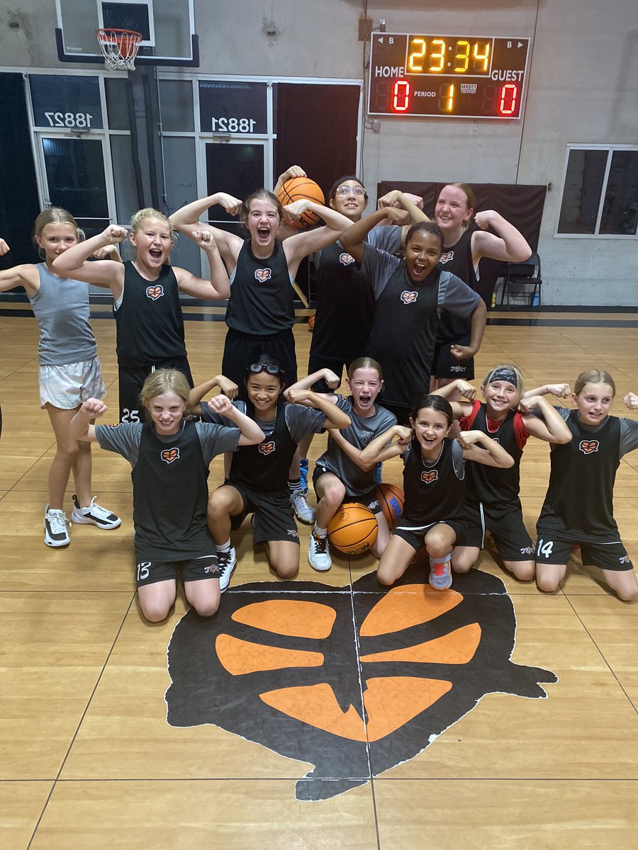 just4215's tweet photo. …..

And that’s a wrap for this years boot camp/training camp! Congratulations to everyone for fighting through a tough pre-season!!! We know it wasn’t easy but understand whatever you’ve done during pre-season will most likely come to surface during the real season. 💚💙❤️ https://t.co/WNZM0dPIyD