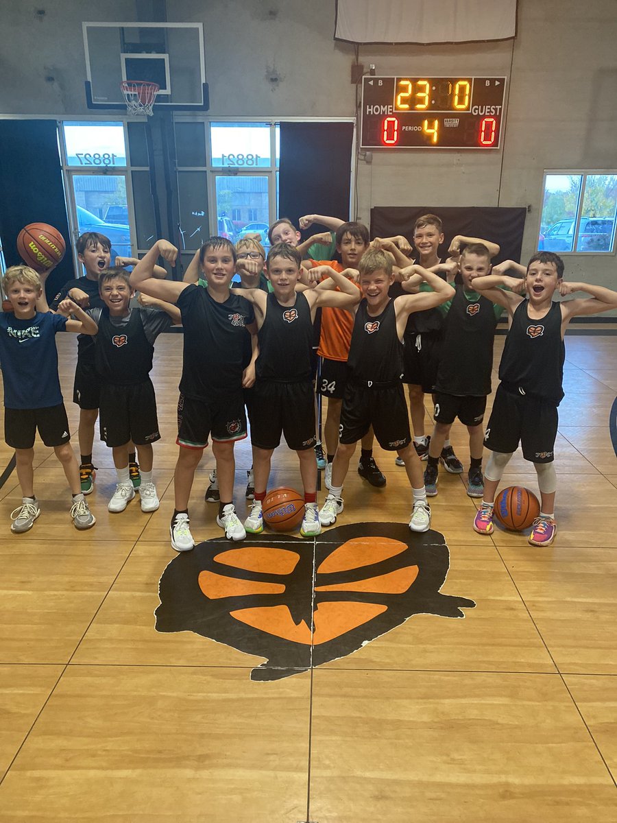 just4215's tweet photo. …..

And that’s a wrap for this years boot camp/training camp! Congratulations to everyone for fighting through a tough pre-season!!! We know it wasn’t easy but understand whatever you’ve done during pre-season will most likely come to surface during the real season. 💚💙❤️ https://t.co/WNZM0dPIyD