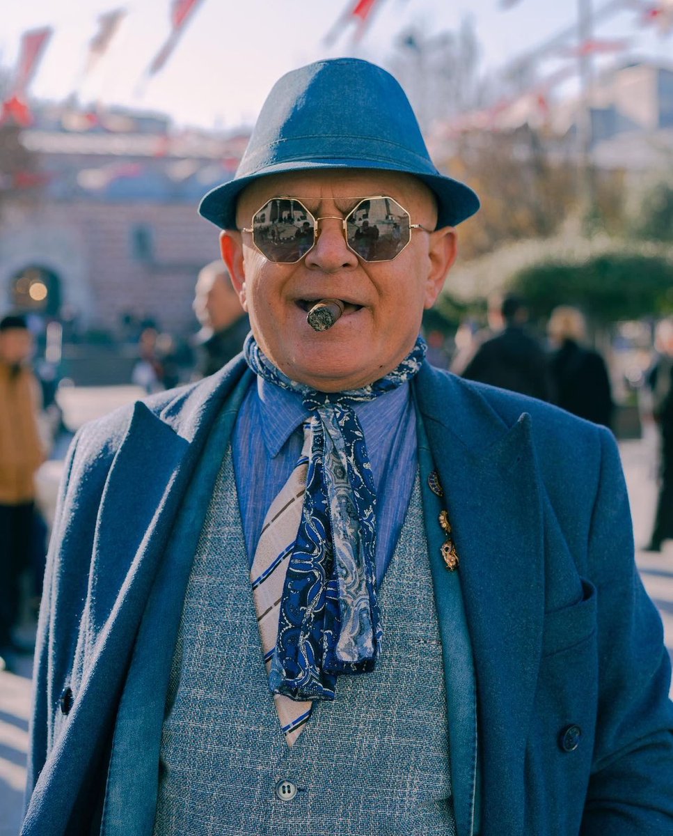 Revista Hunter tweet media