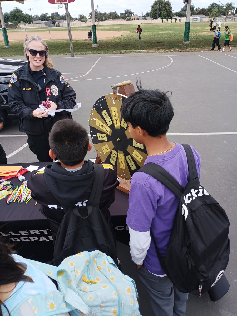 learnin2educate's tweet image. Great Red Ribbon Week at Nicolas Jr HS. Students participated in a number of activities and events. Here at Nicolas, we are Drug Free