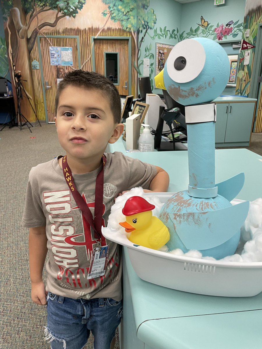 PreK - 2 Book Character Pumpkin Winners🎃 
 Congratulations 🥳
1st – 🥇Alexis N. with Nemo from Finding Nemo
2nd – 🥈Maximus C. with The Great Pumpkin from It’s the Great Pumpkin, Charlie Brown!
Judges’ Favorite: Leo G. with Pigeon from The Pigeon Needs a Bath