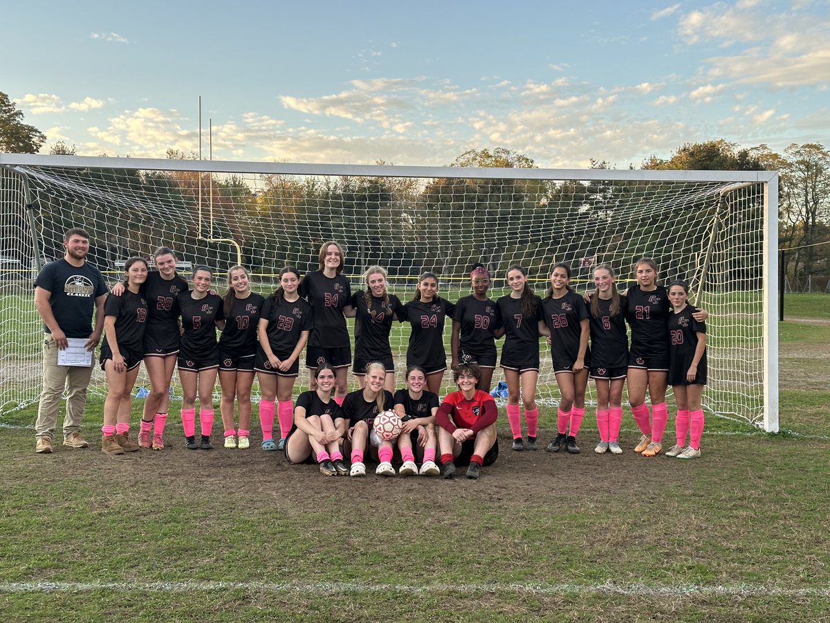 Thank you seniors!! Great team win today. ⚽️