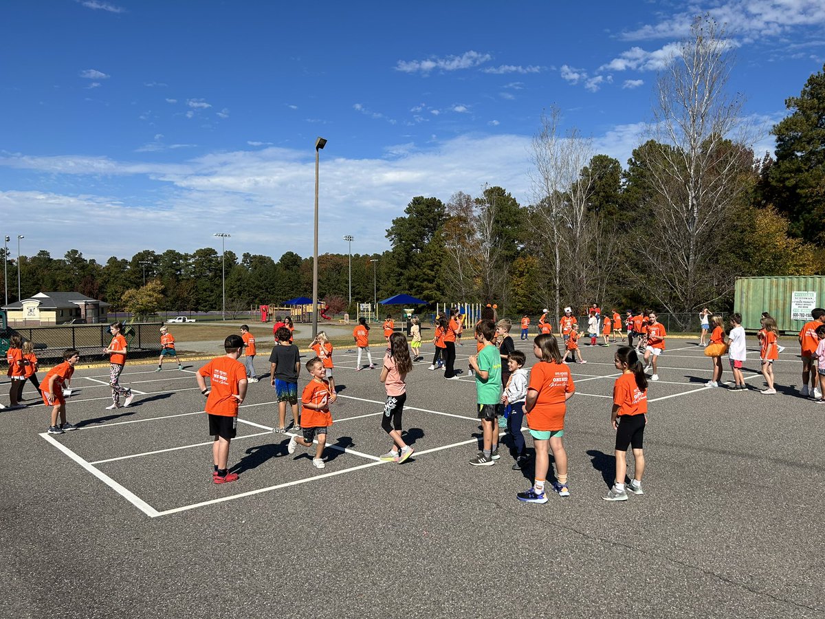 Paige Conti tweet media