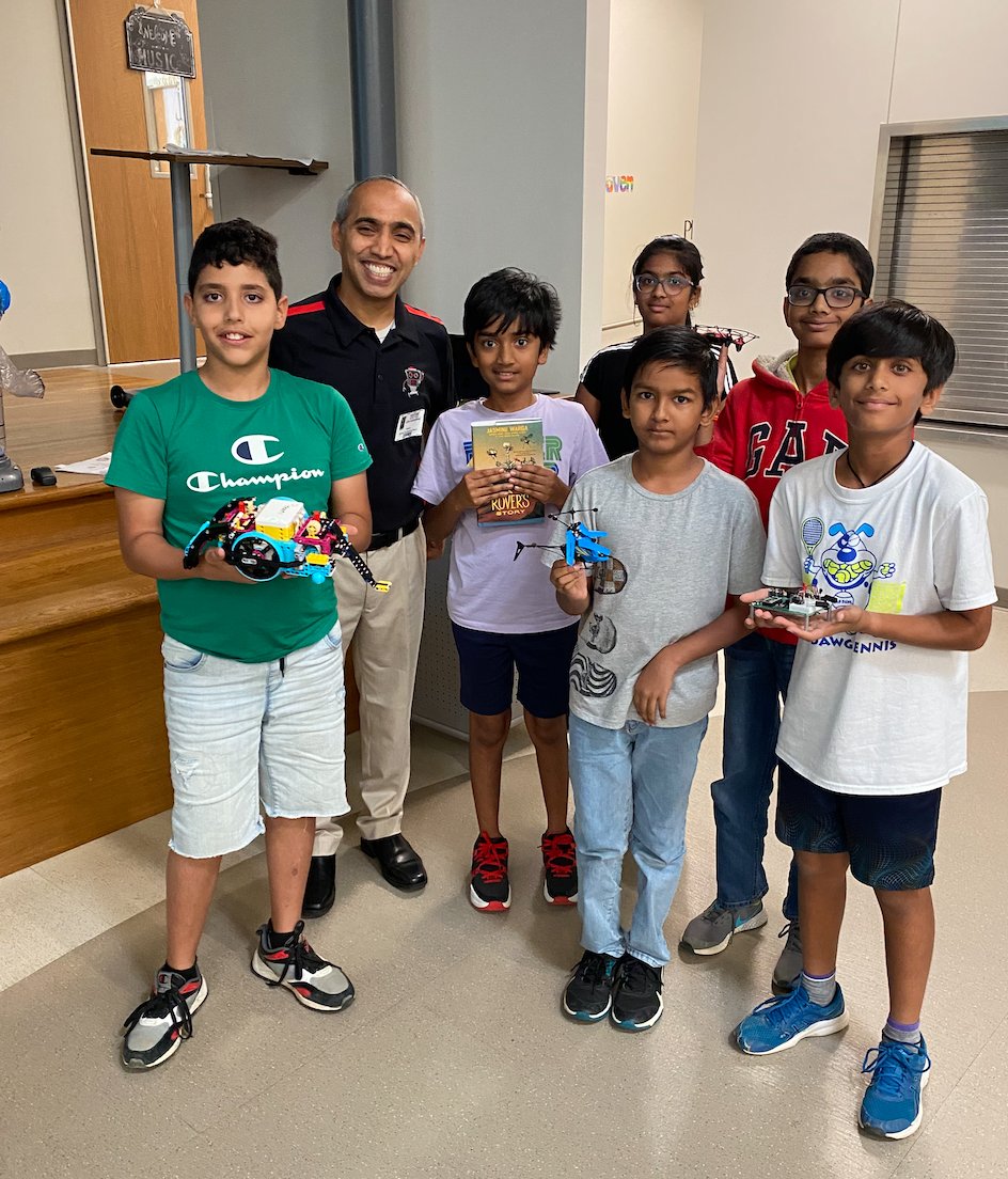 Thank you Sunil Avadhanam robotics expert and @coppellisdef robotics partner for a wonderful presentation today at @NetZeroLee.  It went well with our read aloud 'A Rover's Story' @jasminewarga @CISDLiteracy @globalreadaloud #rjlyear10