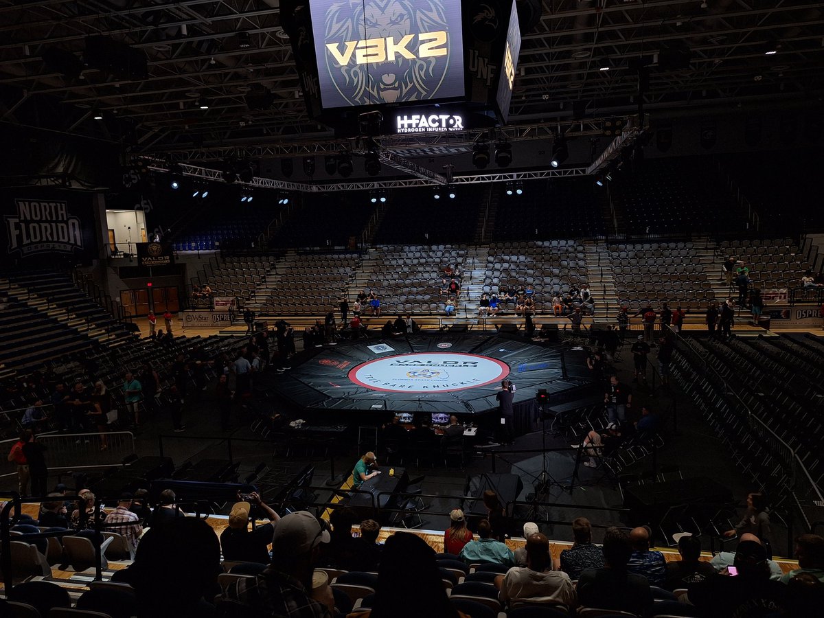 #ValorBareKnuckle would be a much fuller show if they advertised. Or invited media. Or pushed the fact they have @kenshamrock in the house. But it's 12 mins till showtime and it looks like this...