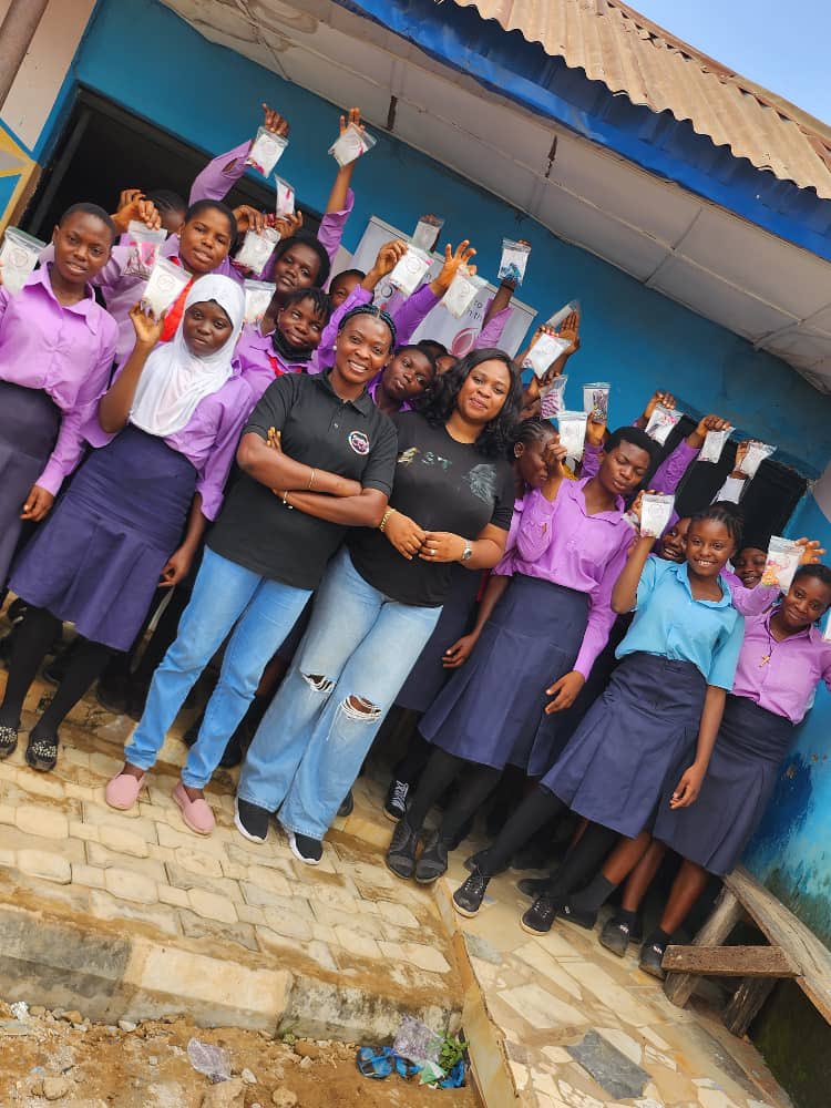 In Dutse, Abuja, an inspiring day at Remix International School! 🌟 We educated girls about menstrual health and provided 26 CouldYou Cups to fight period poverty. Their smiles say it all - we're changing lives. 🩸 #MenstrualHealth #CouldYouCup #EndPeriodPoverty