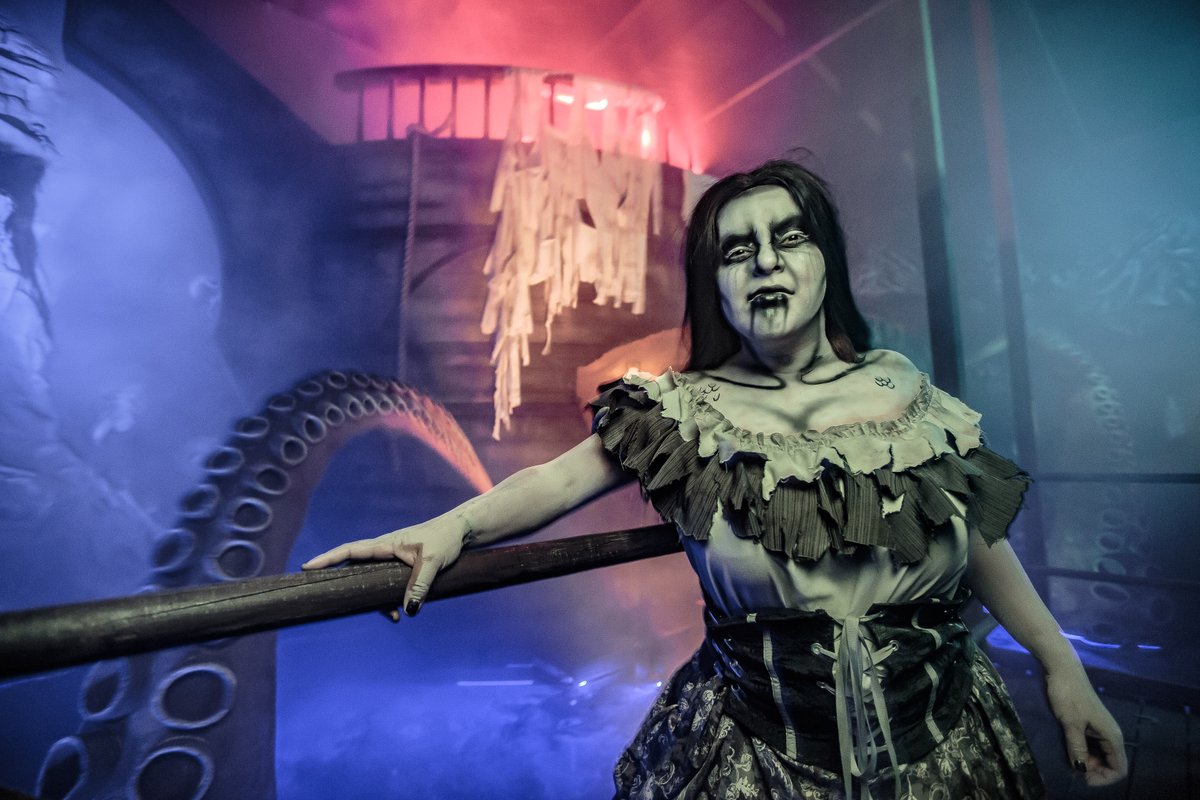 Take one last journey into The Depths this weekend at Knott's Scary Farm, before these underground caves recede into the sea. But be warned! All who have entered have never resurfaced. - bit.ly/3SnfYpX #ScaryFarm50