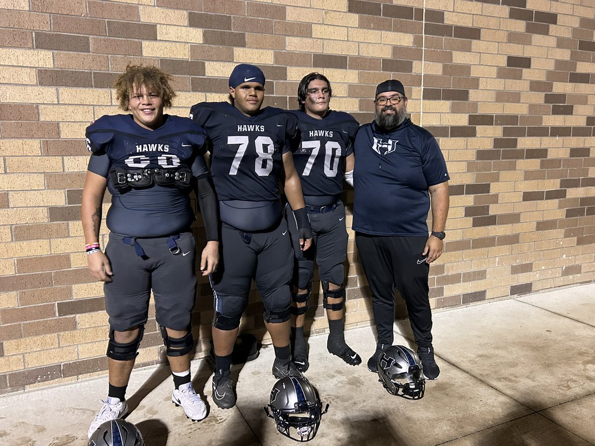 Chris_ZBeasley's tweet photo. Final time playing at the Pfield. It has been a wild ride for sure. @CoachCastillo77 and @CoachTorres60 thank you for the encouragement and support you have given me. Let’s go to work 1 more time next week. https://t.co/GvpBpE7IKS
