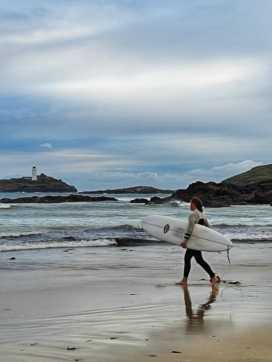 Surf . Skies . Home

@beauty_cornwall @KWTWeather @CornwallHour 
@godrevy_cafe @KWTWeather @weloveourbeach @LoveCornwall1