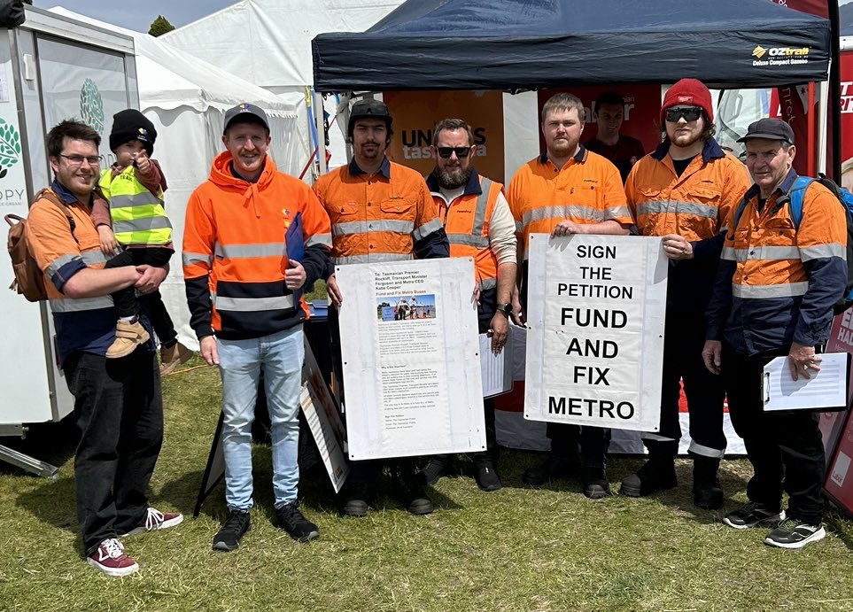 Fantastic day at the Royal Hobart Show with <a href="/metro_tasmania/">Metro Tasmania</a> mechanics, speaking with the community as they signed our petition while we checked out all the Show has to offer #politas 
You can sign the petition to Fund, Fix and Save Metro here too 👇

megaphone.org.au/p/fixmetro