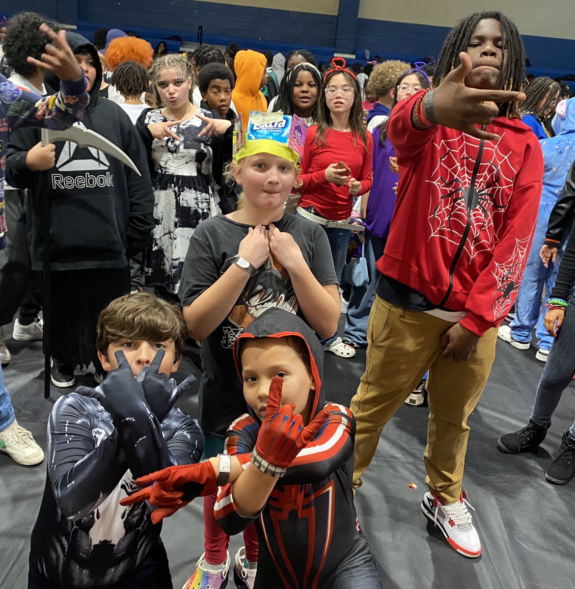 amcovington05's tweet photo. Great school spirit at the @EHMSEagles Halloween dance sponsored by the Beta club. Lots of great costumes. Guess who we are??? https://t.co/rpXTBKk0rj