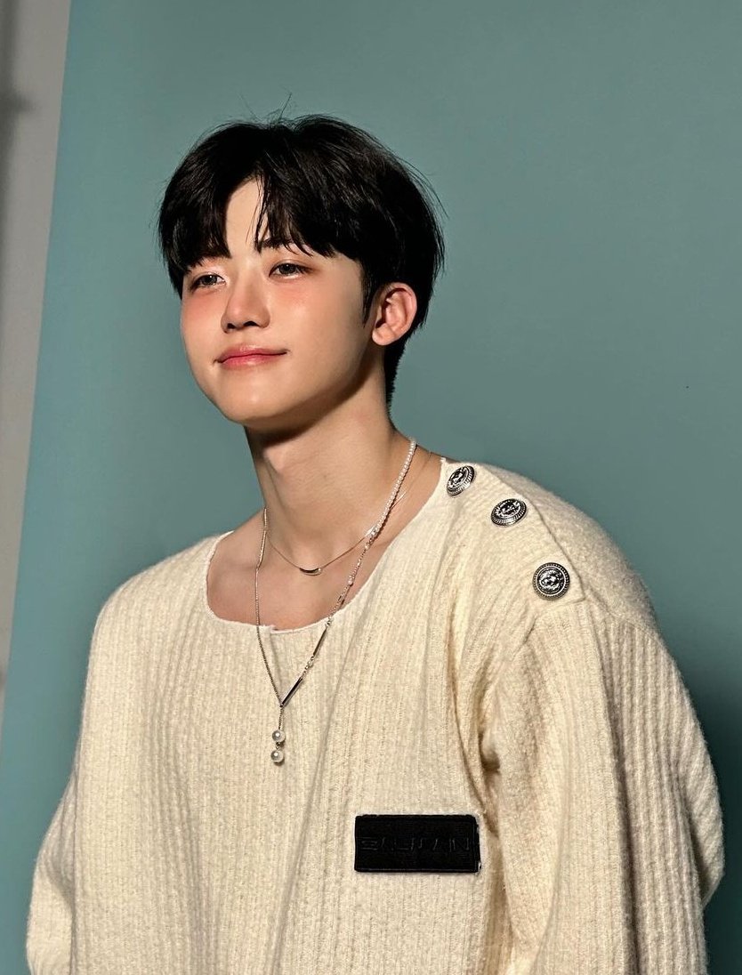 𝙮𝙤𝙪𝙧 𝙛𝙖𝙩𝙝𝙚𝙧 tweet media
