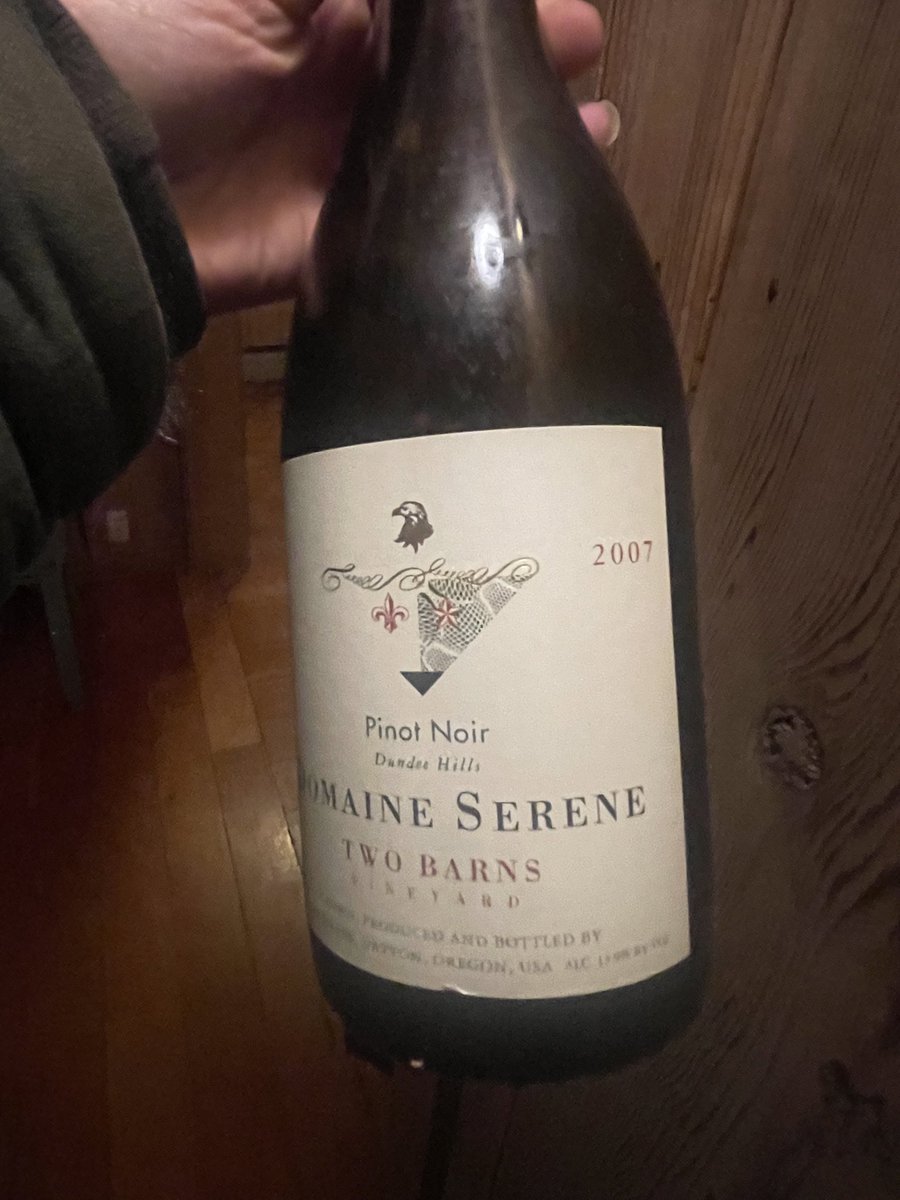 nobleidea's tweet photo. Drank like a dream. So fresh and so clean @SereneWine https://t.co/y7TD77zGxv