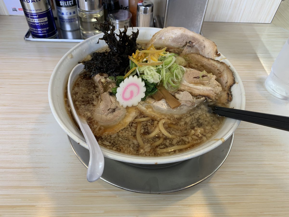 tanu_kou's tweet photo. 今日の昼飯。

潤のラーメン　^_^

うっかり写真を撮る前に一口食べてしまうくらい、相変わらず美味しさ。

ご馳走様でした。^_^

＃潤　#蔵王橋店 https://t.co/7uGKTrJbKh
