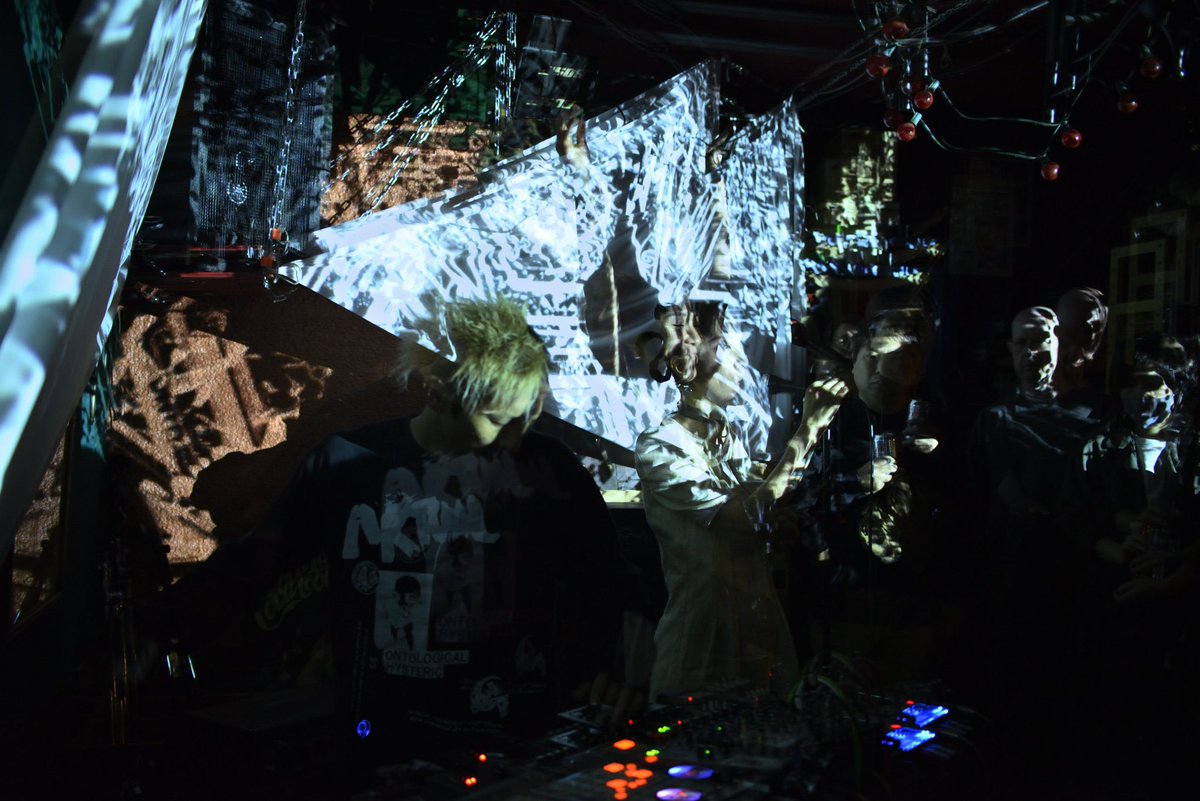 dizcollage's tweet photo. NOISECONCRETEx3CHI5
2023   年内の予定
11月4日　鶴舞daytrip
11月11日　今池HUCKFINN
11月18日　岡崎ひかりのラウンジ
11月23日　難波ベアーズ

12月2日　大阪火影
12月3日　尼崎TORA
12月10日　岐阜CLUB BLOCK
12月30日　矢場町spazio rita https://t.co/nOpWAiHLm4