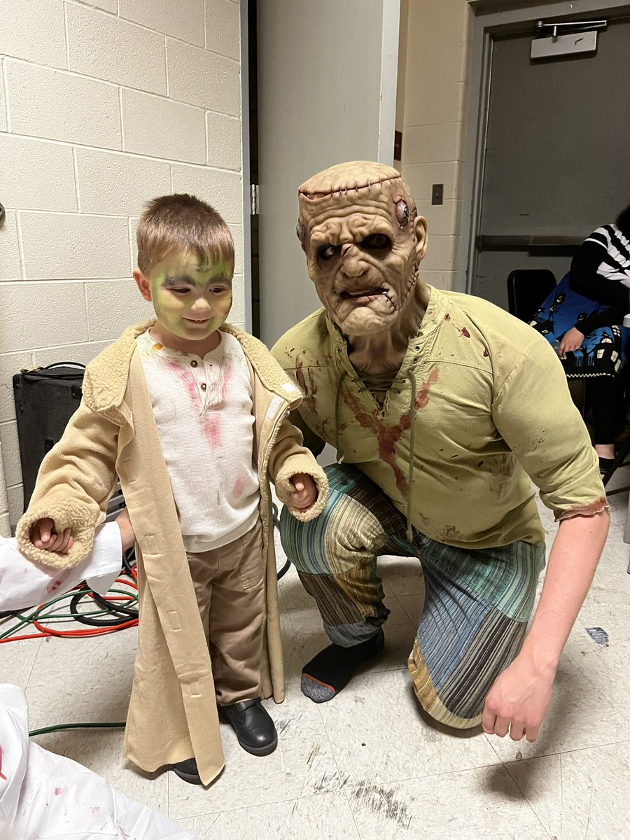 SumerMusick's tweet image. The ACT crew made my baby’s night at Frankenstein. He loves all things theatre and they went out of their way to make him feel special tonight 💚🧟‍♀️