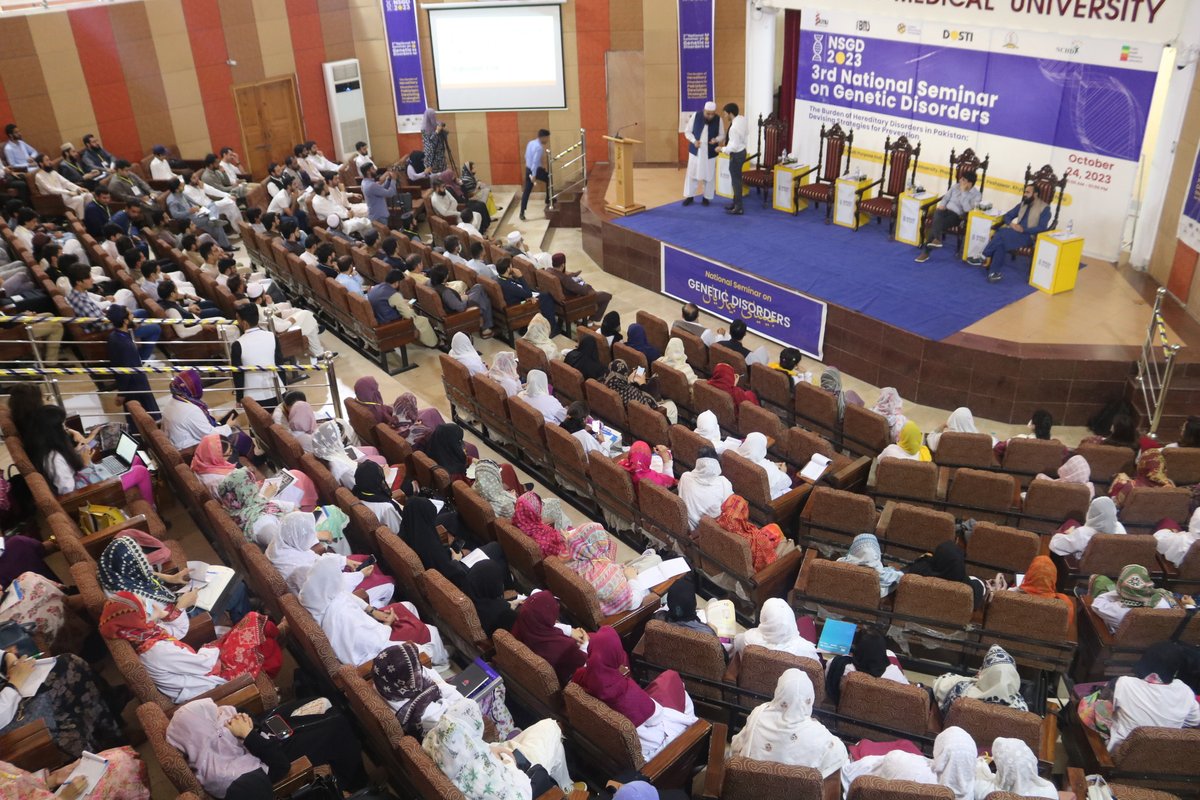 dostiedupk's tweet photo. #NSGD2023, Dr. Musharraf Jelani, Director, Centre for Omic Sciences, Islamia College Peshawar, discussed the whole exome sequencing. He emphasized its applications, advantages over traditional methods, and its role in advancing genetic disorder comprehension. #NSGD2023 #Dosti https://t.co/cTlk6es7zG