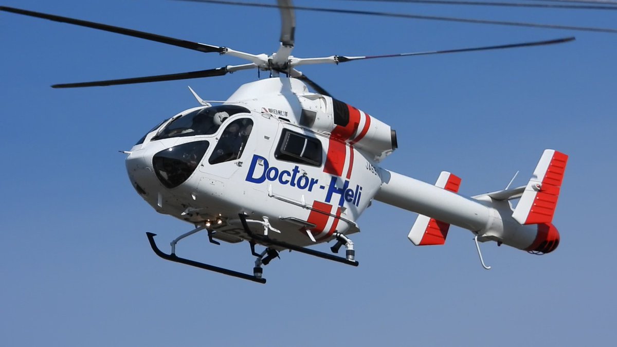 kikuchon37's tweet photo. やっぱ、近くで見ると迫力あります😳
#ドクターヘリ #DoctorHeli https://t.co/Fd6Ir3ACHk