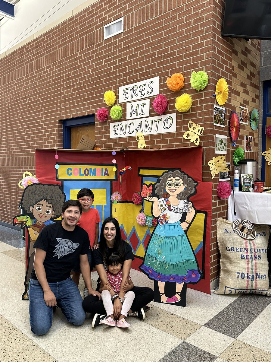 andrea_boada's tweet photo. So proud to share about my culture in the Hispanic Heritage Month Event @MGSDschools this month. @ParticipateLrng #UnitingOurWorld https://t.co/I2vRd0Kshr