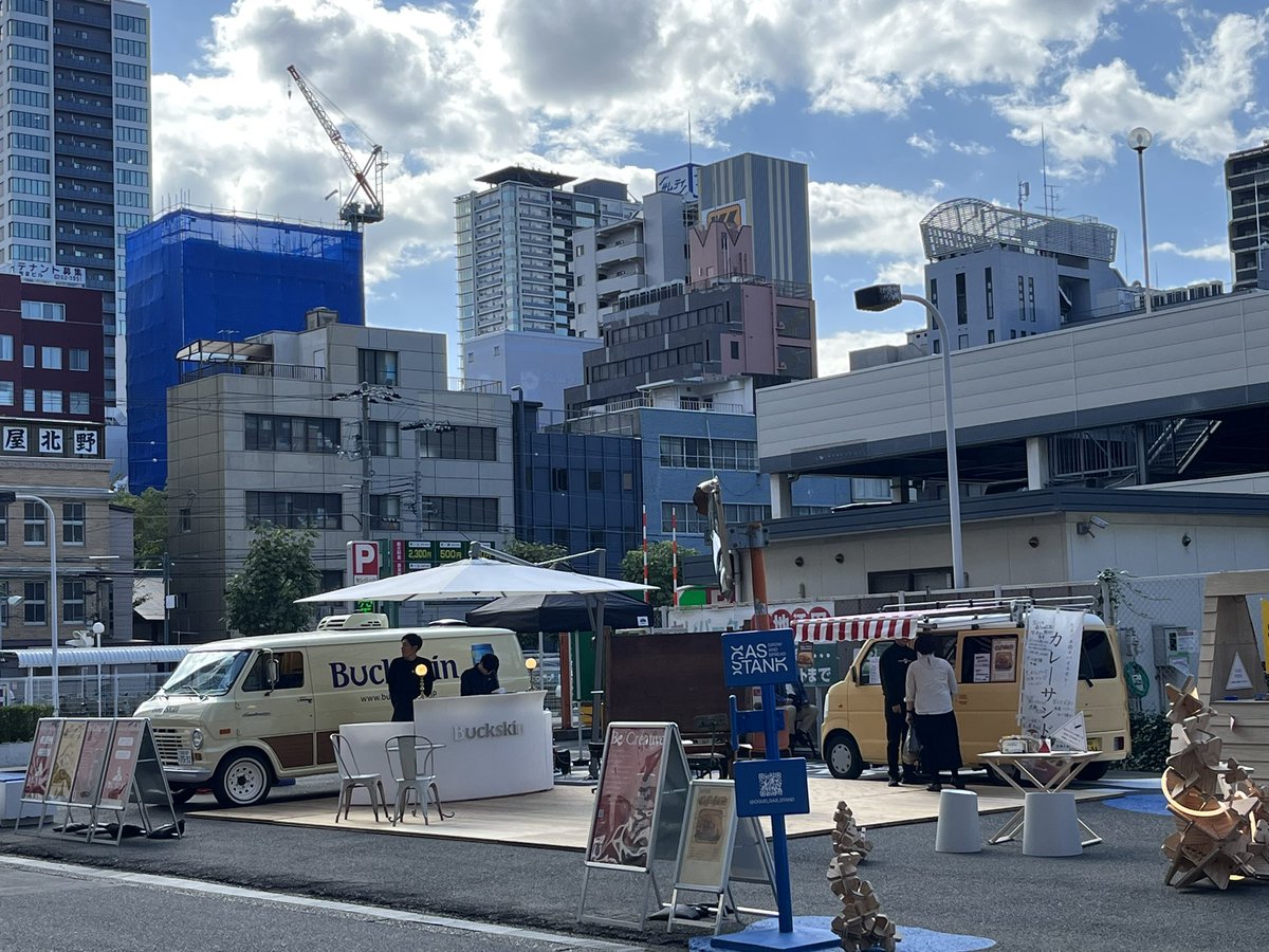 miyabec's tweet photo. 【本日です】
素敵な音楽を聴きながらバックスキンビールを楽しんでいただけます。
入場無料ですので遊びに来てくださいね。

「Hack! GS」
MUSIC LIVE
10月28日(土)ヒトリルーム
10月29日(日)Booing Boo
両日①14時②16時

＃バックスキンビール
＃HackGS
＃ヒトリルーム
＃BooingBoo https://t.co/m00tXLMM7e