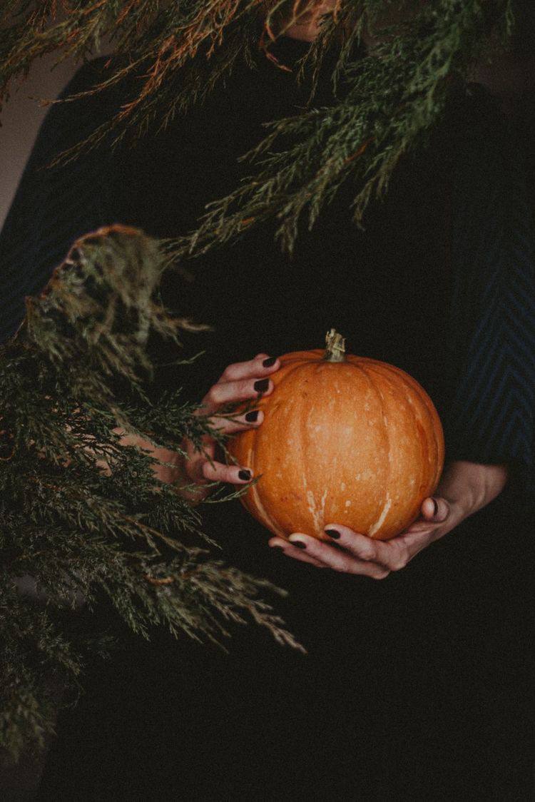 vimmodel's tweet photo. 🎃🌕 Halloween vibe 💀 https://t.co/scJ3KW7Th3