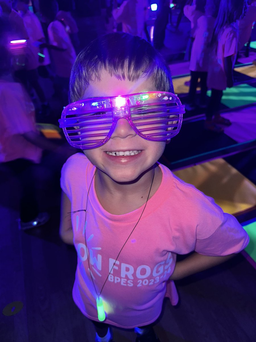 Glow party day is the best day!🩷