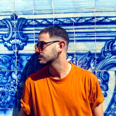 DiegoFilst's tweet photo. Ya tocaba un cambiar no?#NuevaFotoDePerfil https://t.co/6XsHMMmMjq