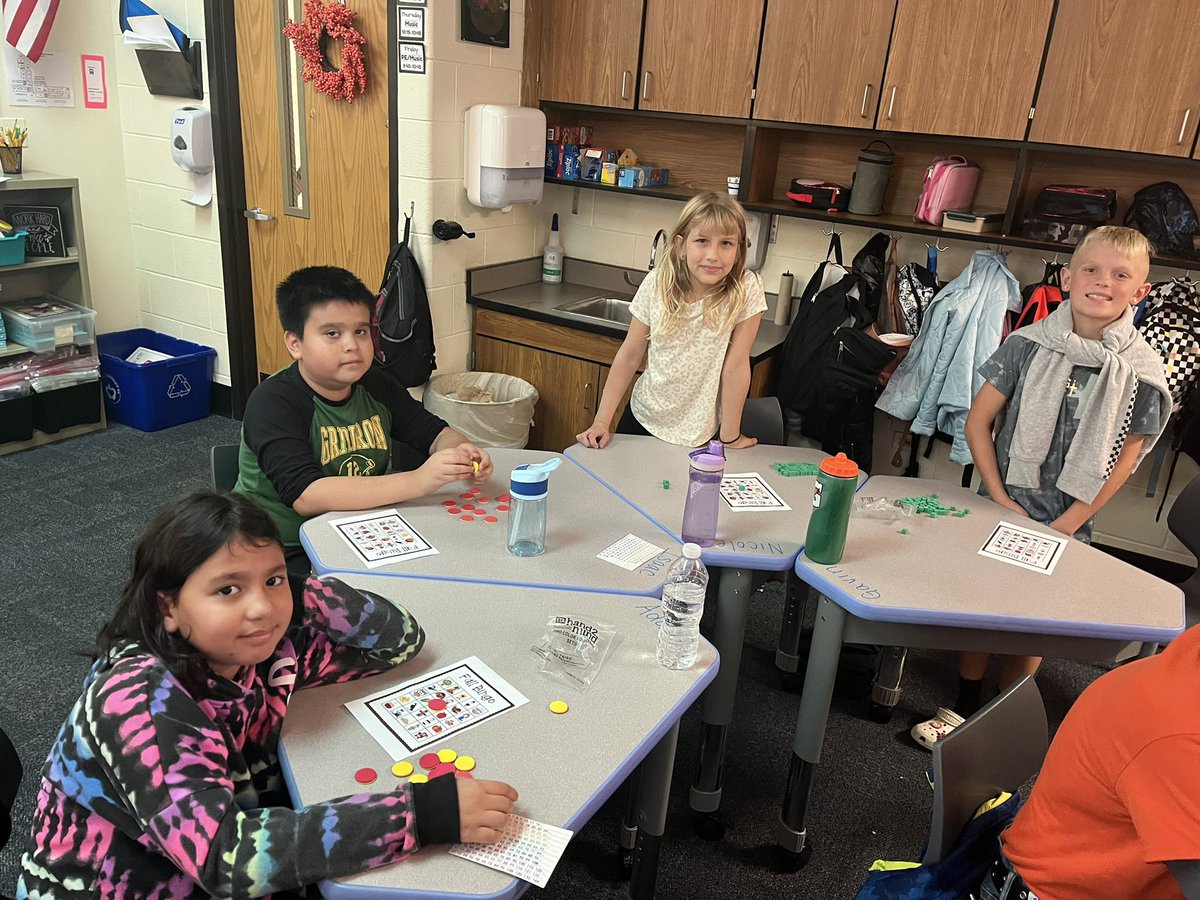 hughes_hanover's tweet photo. All-School Bingo was a hit! Celebrated reaching our goal, and another awesome week! π π π π½
@HanoverHuskies #4throcks https://t.co/Mvotw4jE0K