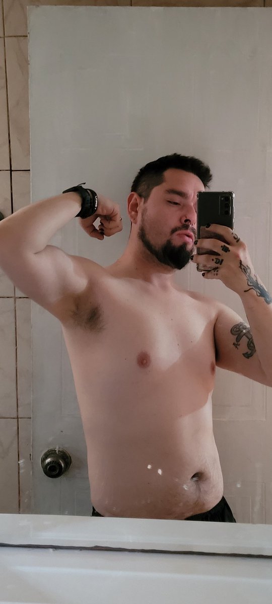 Mutantx__'s tweet photo. 🐨 creo que volveré a hacer mu lista verde. Para subir sus puercadas https://t.co/fokCGBQFmI