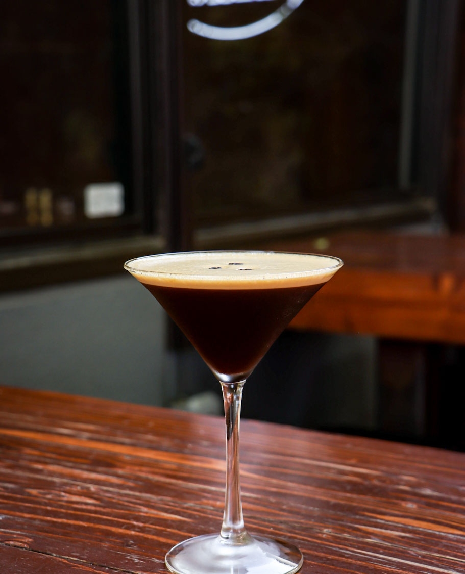 #coffee till coffee #cocktails ☕️🍸️ Next to our espresso bar is a full bar shaking up craft cocktails, like our Espresso #Martini, from open till close with Happy Hour specials from 3-6pm and full service dinner starting at 4pm. 🍷🍸️