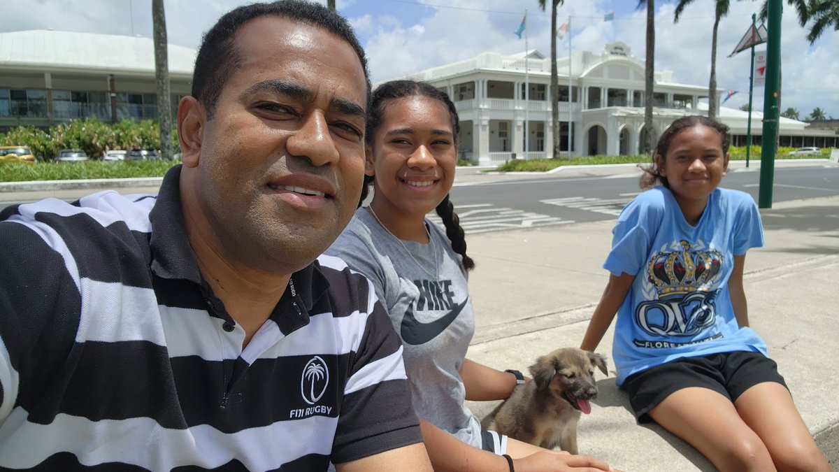 Came to support Dilo in her training with the Veiuto Primary School bid for Suva Zone II and the girls brought their pup, Jerry along to Albert Park! Diviti and Didabe, you both need the sun too 😂😂😂 #littlebosses #family #allthatmatters