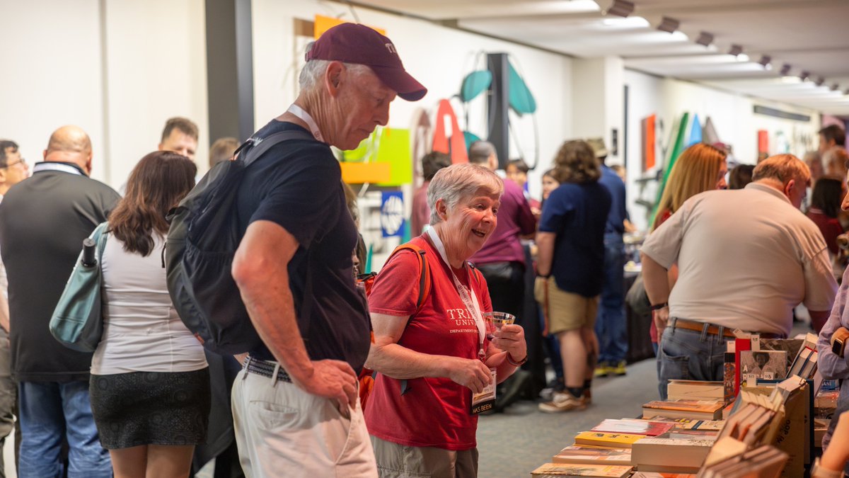 Trinity_U's tweet image. Alumni Weekend 2023 is here! Alumni young and old, near and far are back on campus to rediscover the people and places that made their time at Trinity special while making new memories. Welcome back, Tigers! 

@TrinityUAlumni #TUAlumniWeekend 🐯